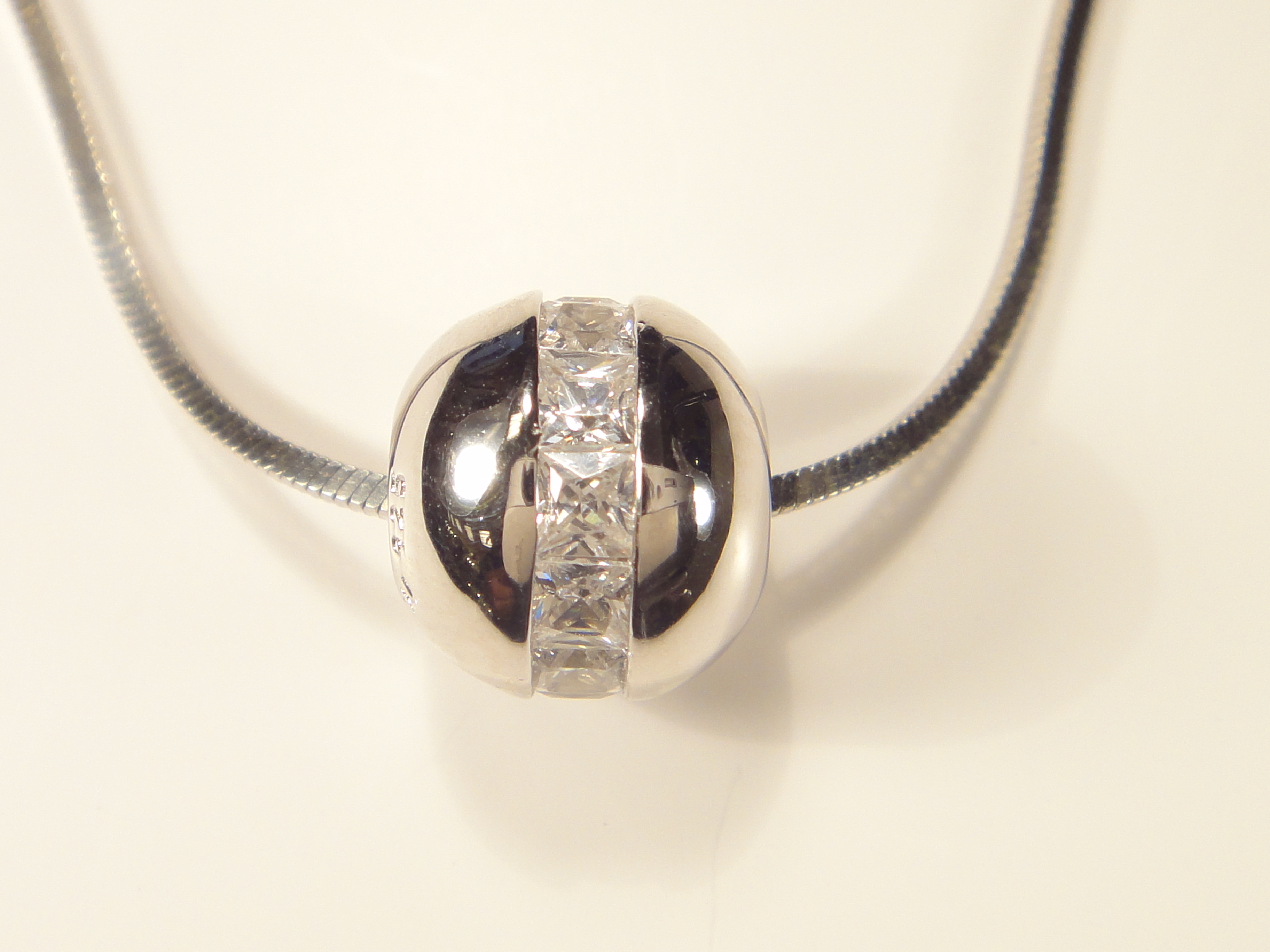Egendesignade  Diamant Örhängen / Hängsmycken i 18k