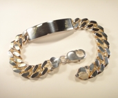 Silver armband med gravyr platta